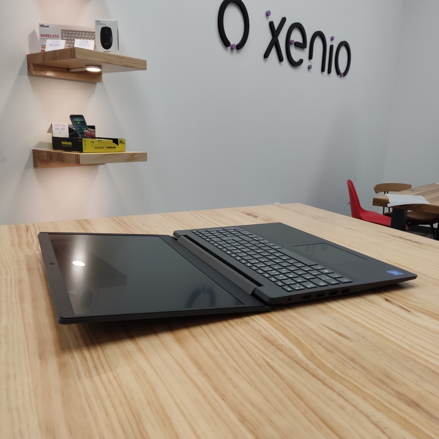 LENOVO